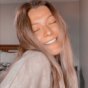 Meet your Posher, Raquel